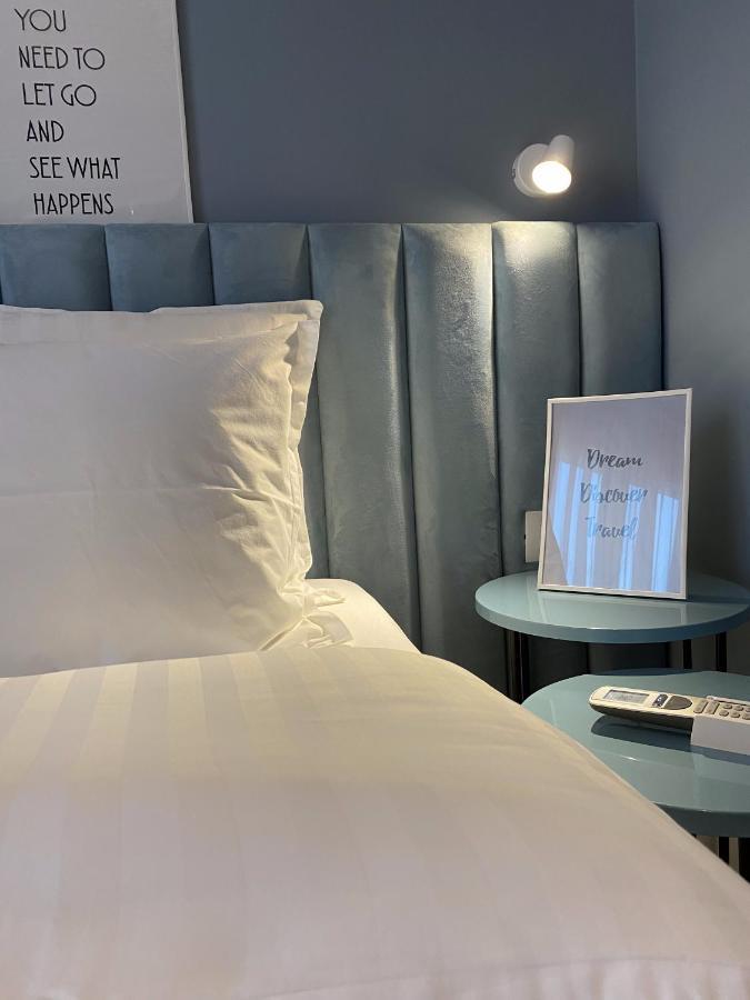 Living Studio Apartments Tirana Buitenkant foto