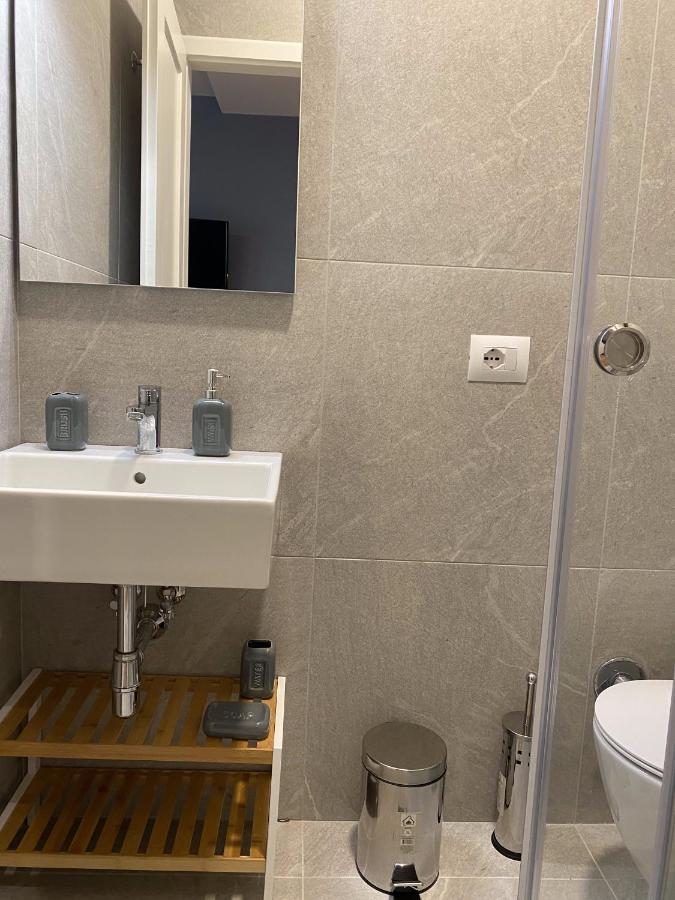 Living Studio Apartments Tirana Buitenkant foto