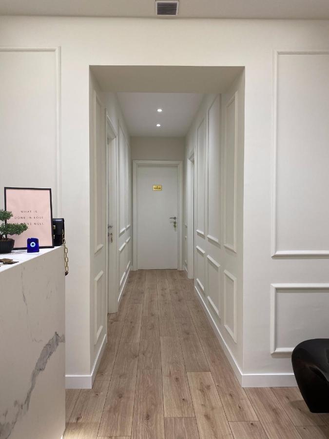 Living Studio Apartments Tirana Buitenkant foto