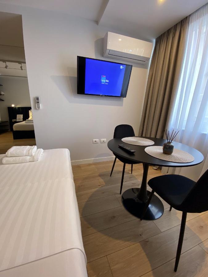 Living Studio Apartments Tirana Buitenkant foto