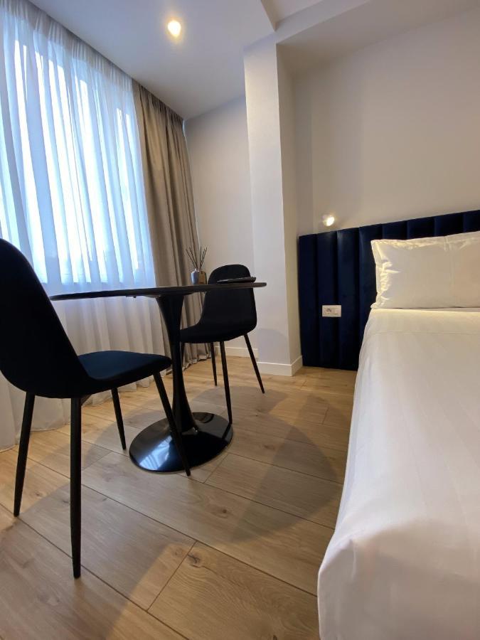 Living Studio Apartments Tirana Buitenkant foto