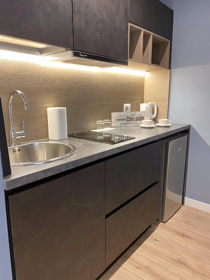Living Studio Apartments Tirana Buitenkant foto