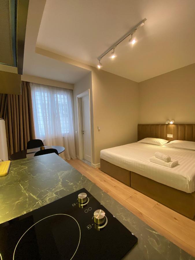 Living Studio Apartments Tirana Buitenkant foto